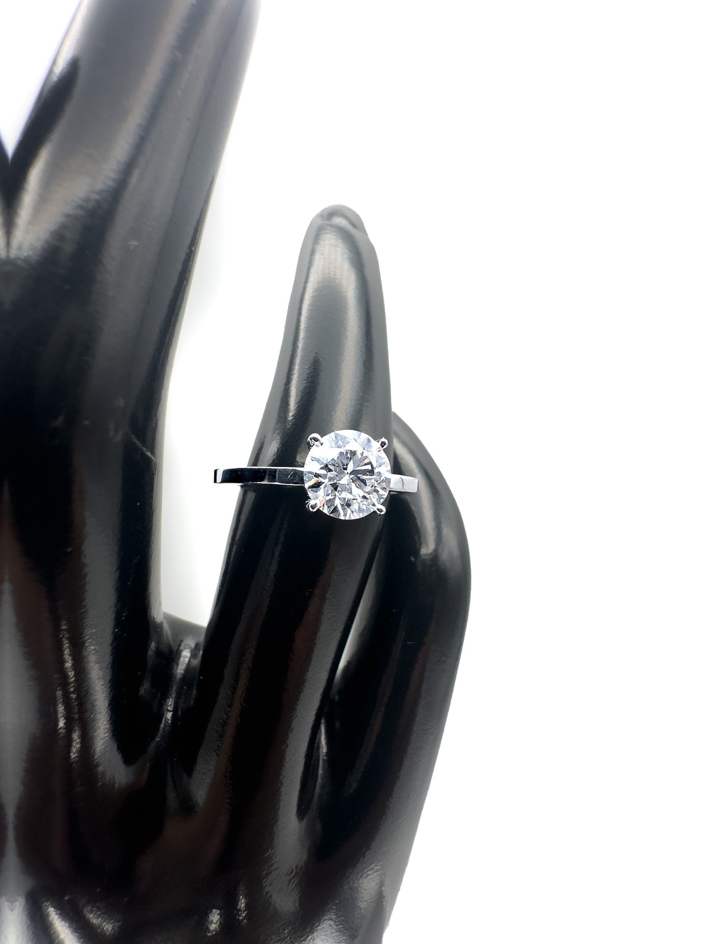 Engagement Ring: Classic Solitaire